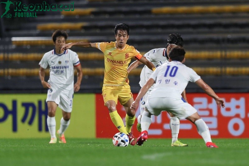 Soi kèo Suwon FC vs Gwangju FC - 17h30 ngày 18/7 - K1 League 2 Soi kèo Suwon FC vs Gwangju FC - 17h30 ngày 18/7